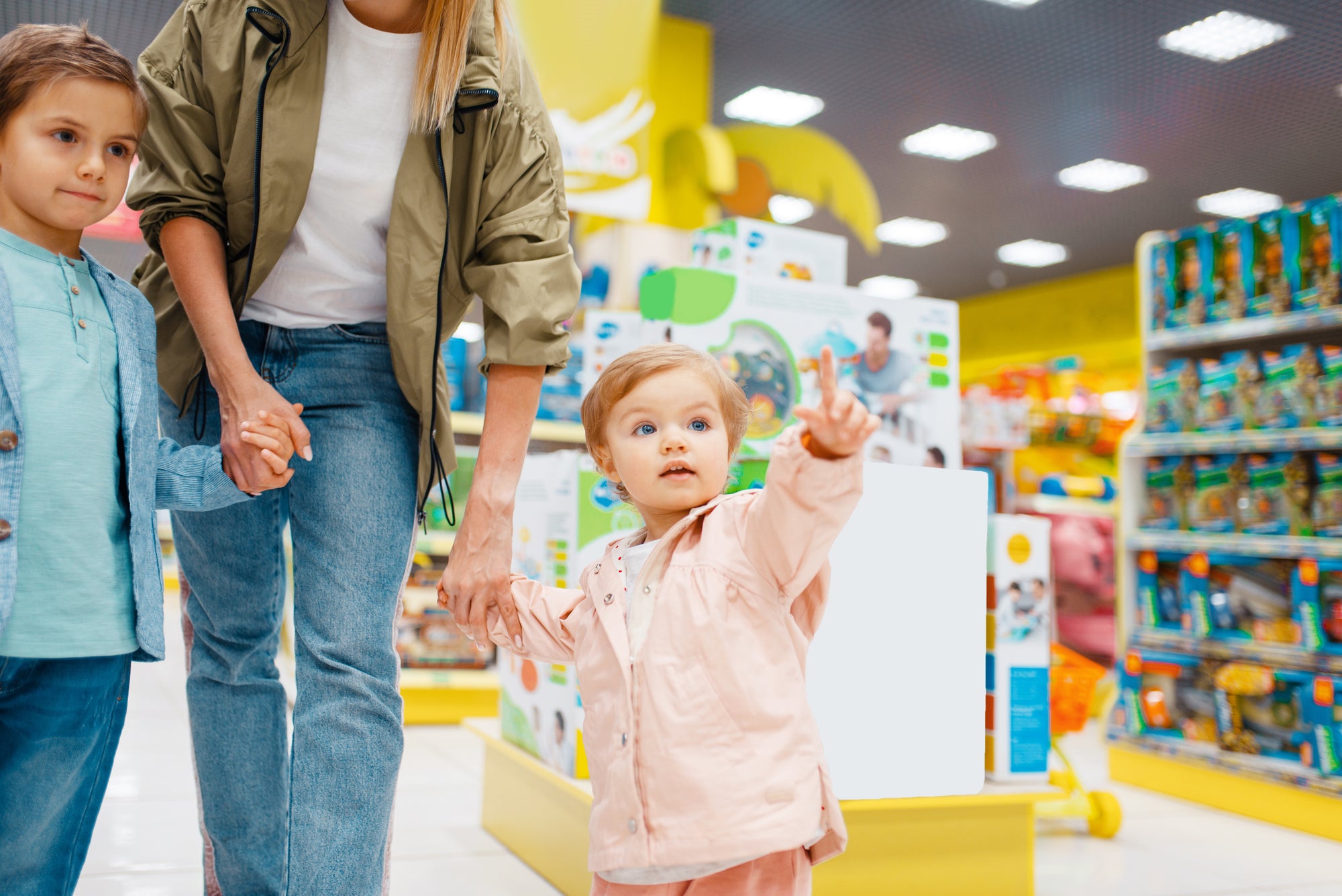 6 Tips For Running Errands With Kids (And To Make It Easier!)